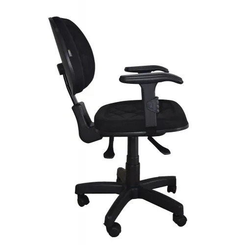 Cadeira back system com braço gatilho na cor preta
